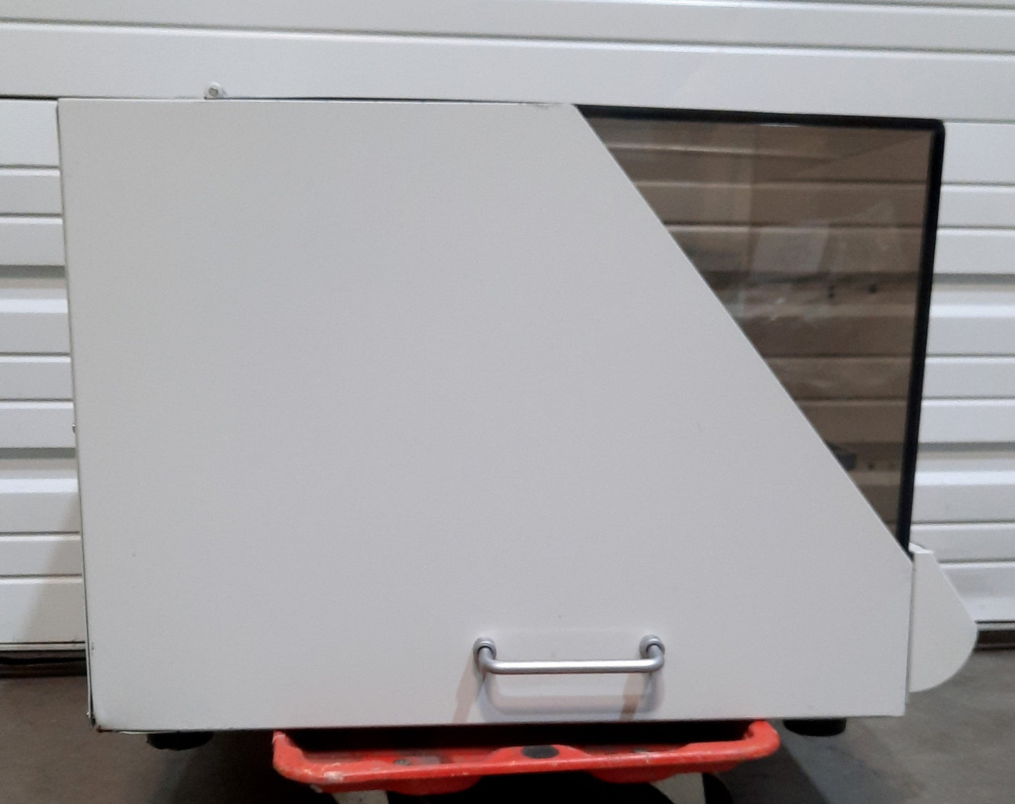 Used Bio Express Incu-Shaker 10L GeneMate Incubated Shaker 18 x 18" 60℃ 300RPM 120VAC