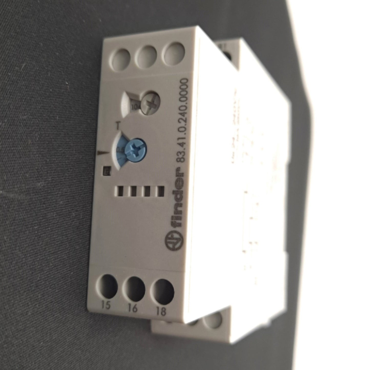 New Finder 83.41.0.240.0000 Timer Relay Modular SPDT 24-240V AC/DC