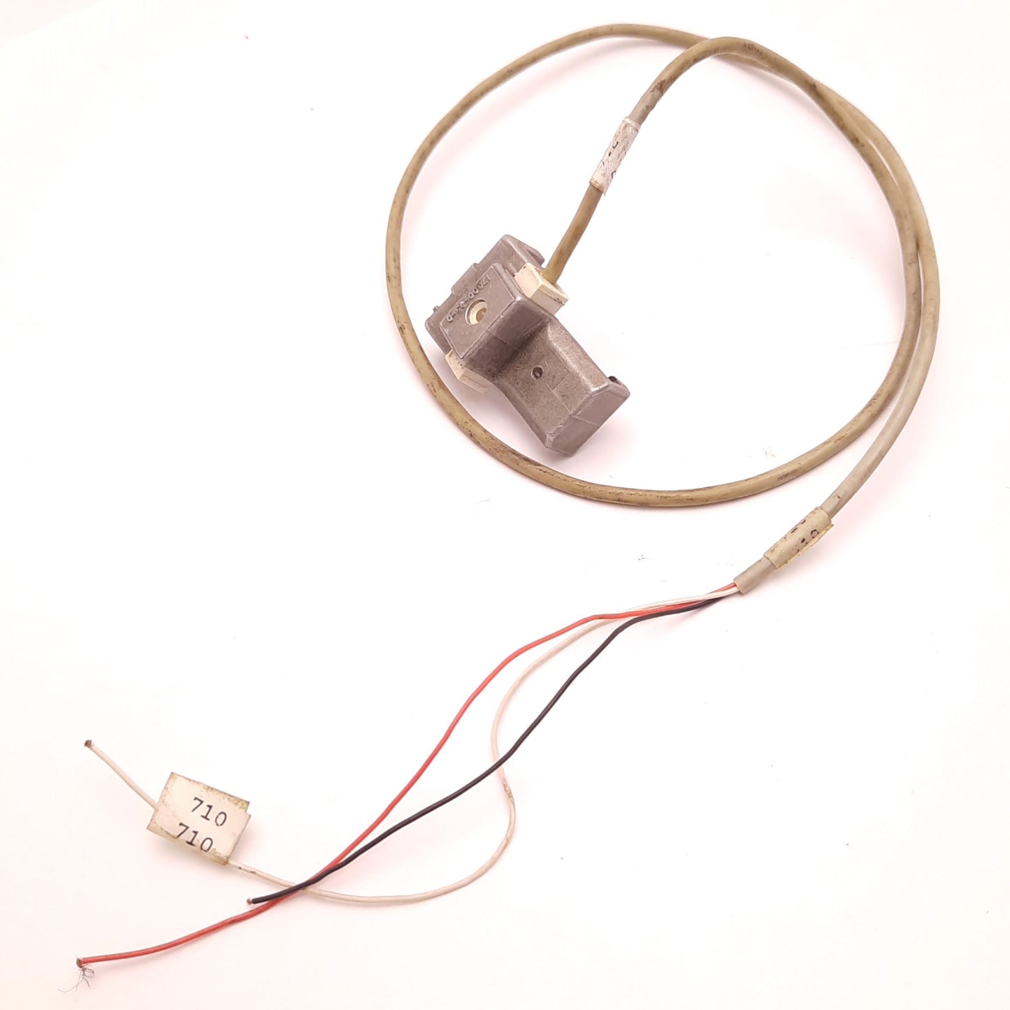Used PHD 17502-1-06 REED Switch, NPN Sink or PNP Source, 4.5v-24v DC, with 17000-33-0