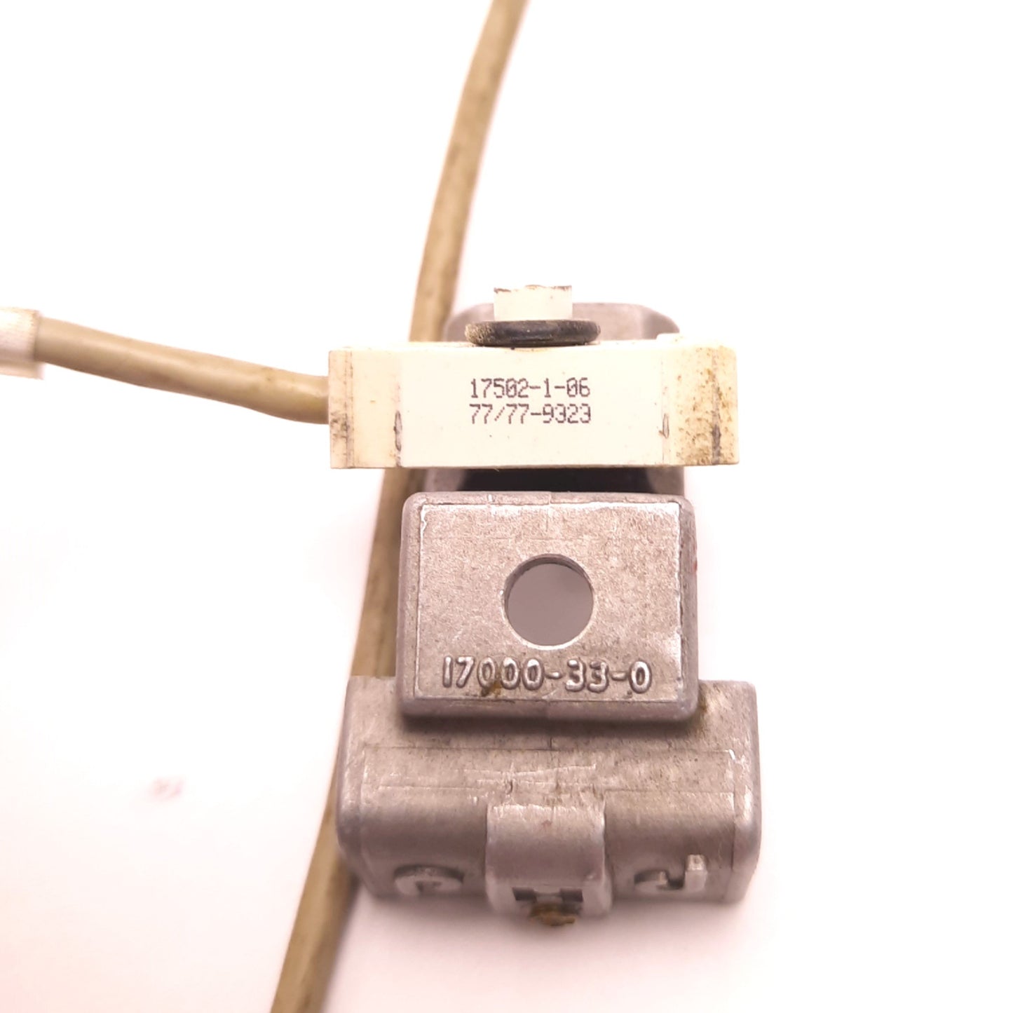 Used PHD 17502-1-06 REED Switch, NPN Sink or PNP Source, 4.5v-24v DC, with 17000-33-0