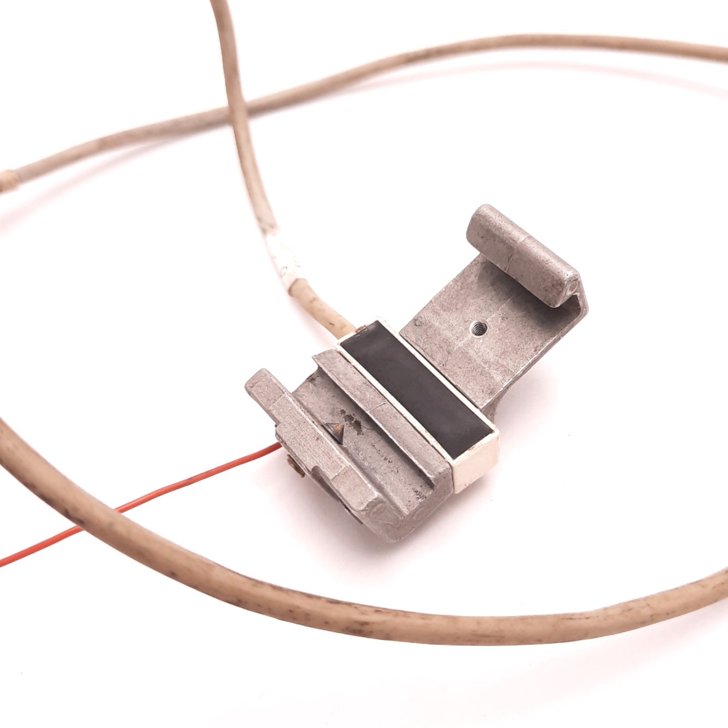 Used PHD 17502-1-06 REED Switch, NPN Sink or PNP Source, 4.5v-24v DC, with 17000-33-0