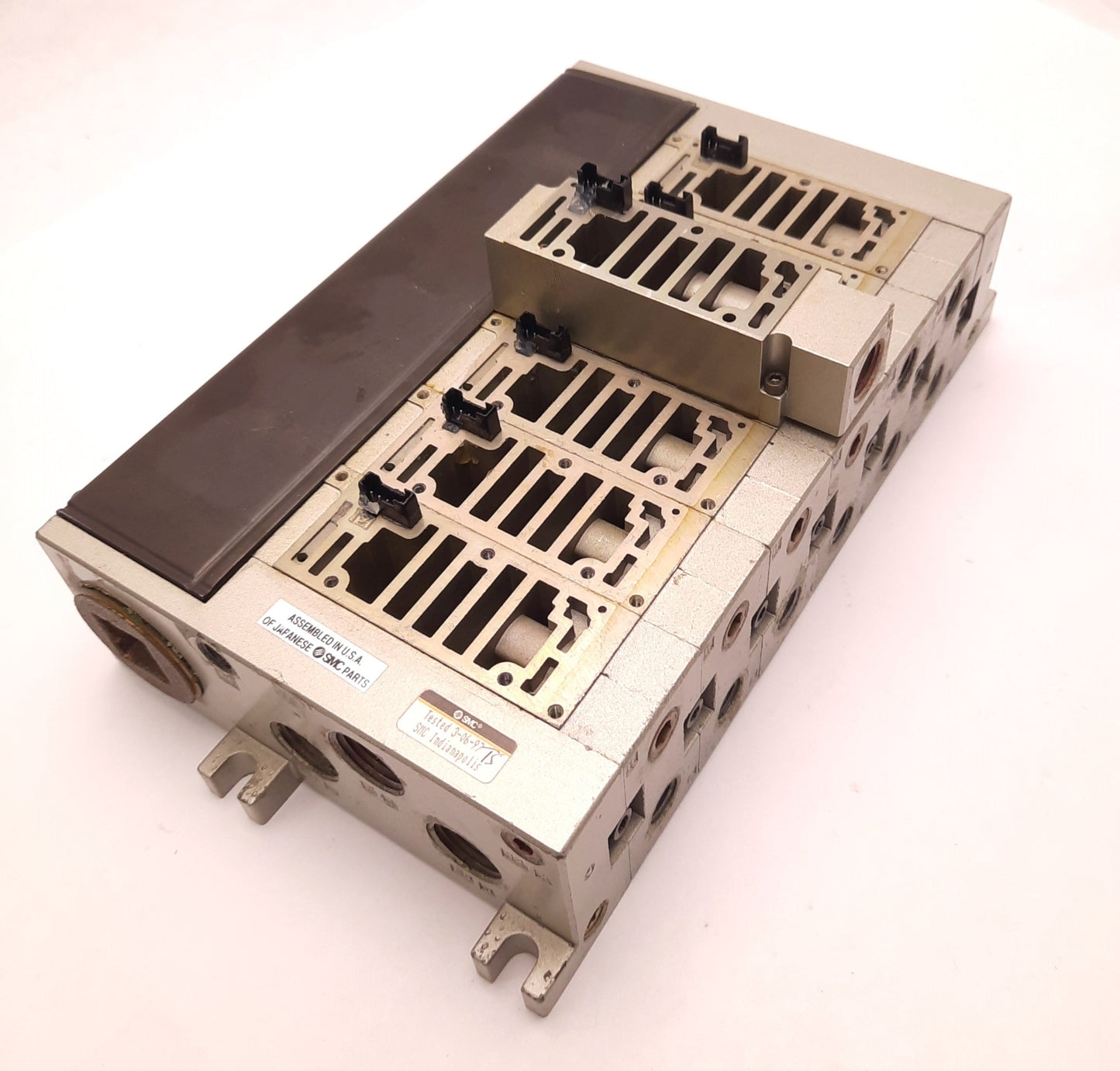 Used SMC VV5FS3-01T-06-1-02-N Valve Manifold, 6 Valve Stations, Terminal Block