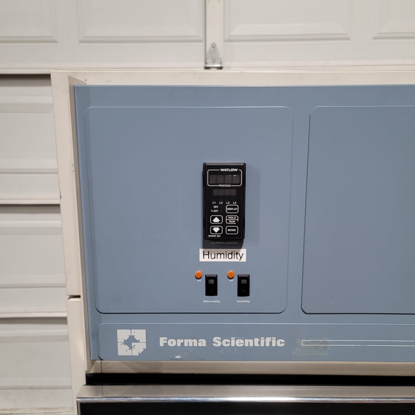 Used Forma Scientific Model 3851 Environmental Testing Chamber 208/220VAC 13.0A 1Ph