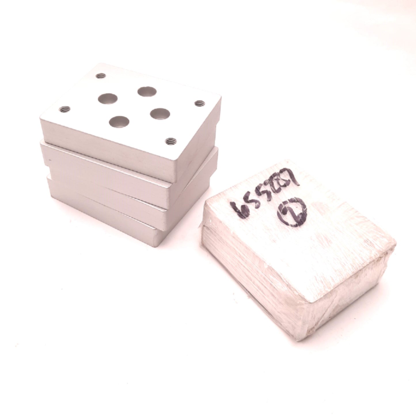 New Lot of 6 TSLOTS 655287-15S Flange Mount Caster Base Plate, 2.94"x 1.75"