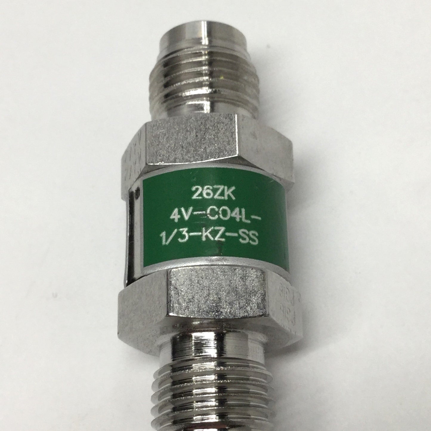 Used Parker 4V-CO4L-1/3-KZ-SS Poppet Check Valve 1/4" VacuSeal, 1/3psi Crack Pressure