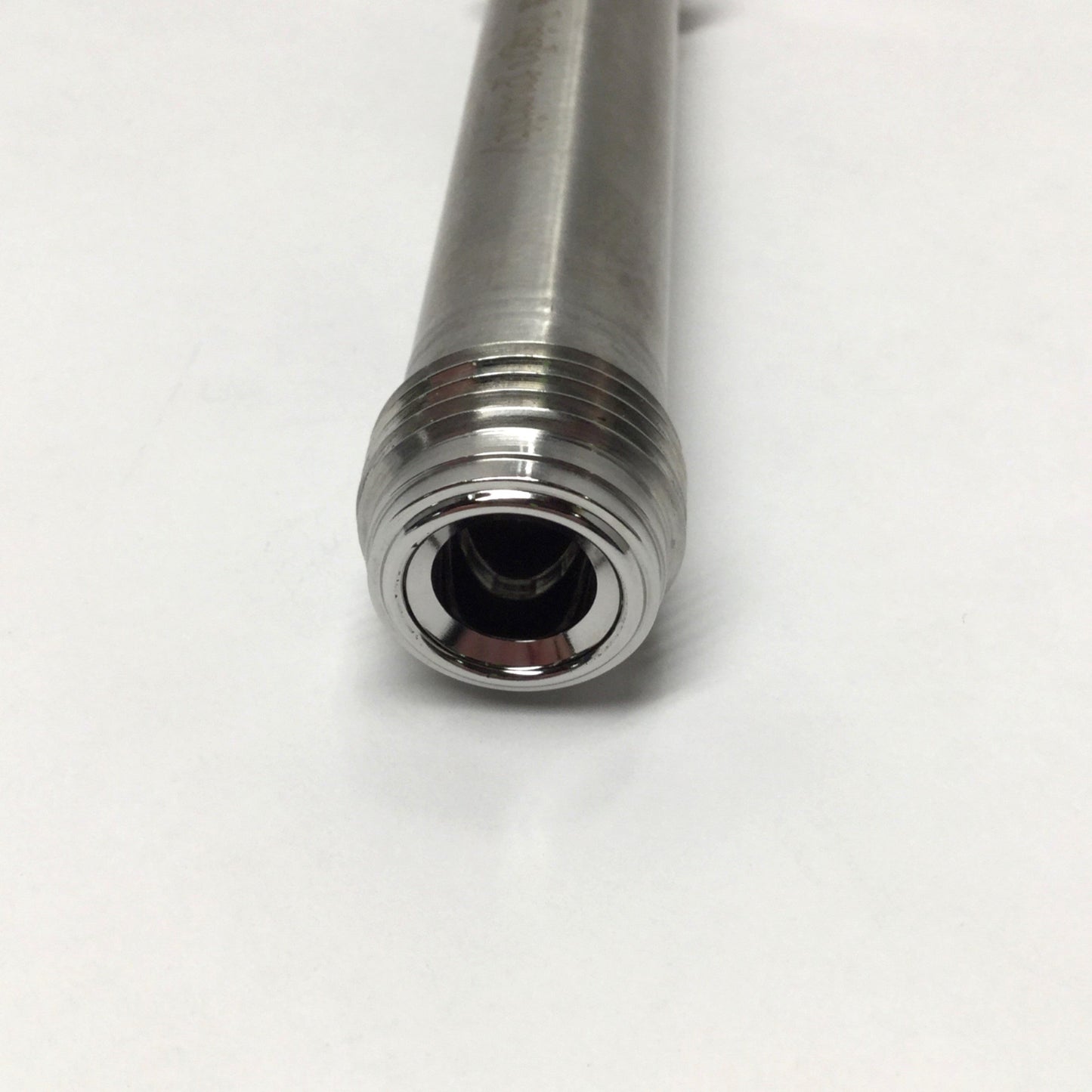Used Mott GasShield POU-015-SV3-050 PENTA Point-of-Use 1.5nm Gas Filter 1/2" VCR Male