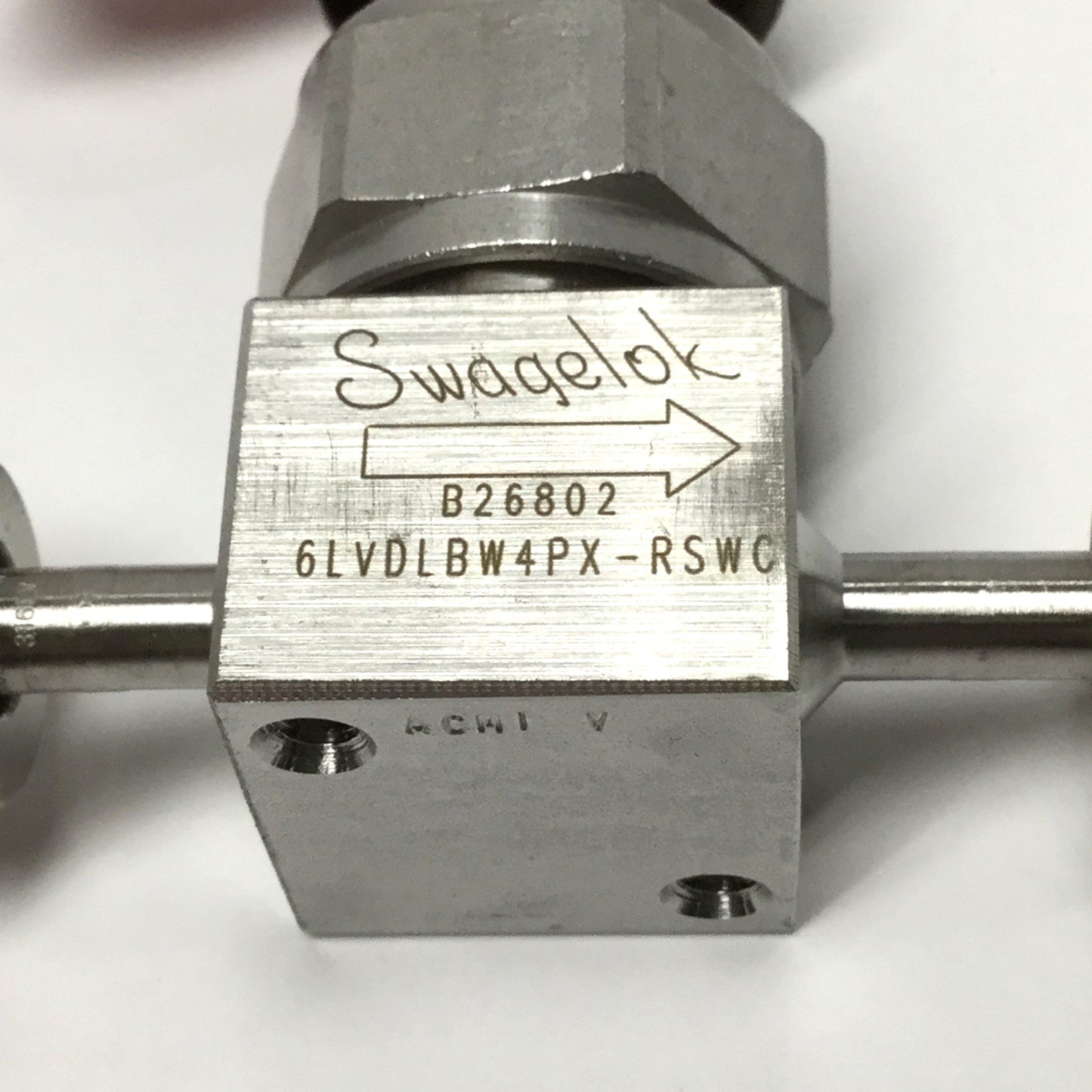 Used Swagelok 6LV-DLBW4-PX High Purity Manual Diaphragm Valve, 1/4" VCR, Red Handle