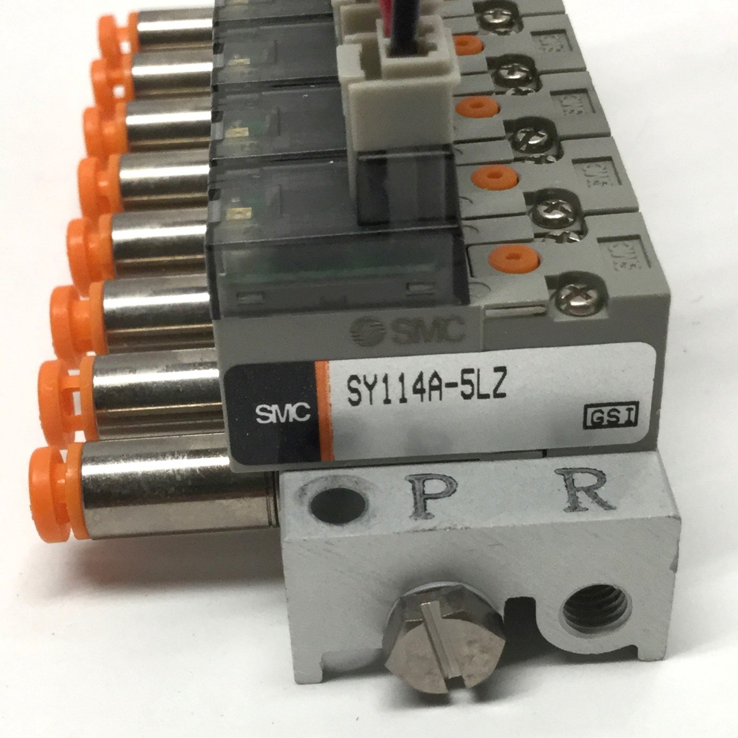 Used SMC SY114A-5LZ (8x) Solenoid Valves, 3-Port 2-Position NC, 24VDC on Manifold