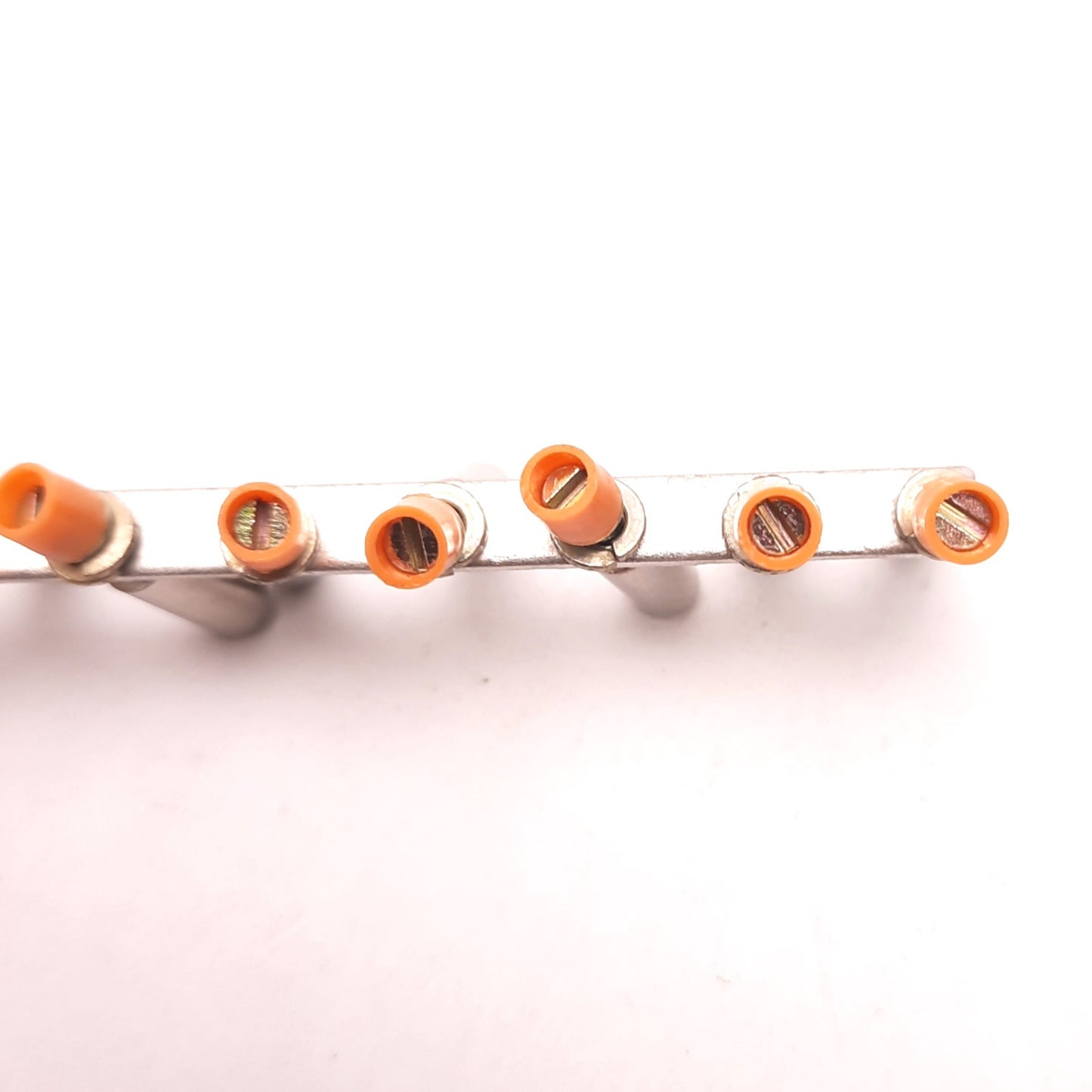 New – Open box Lot of 8 Altech CA744/10 Insulated Internal Jumpers, 10 Poles, 10mm, CTS10U