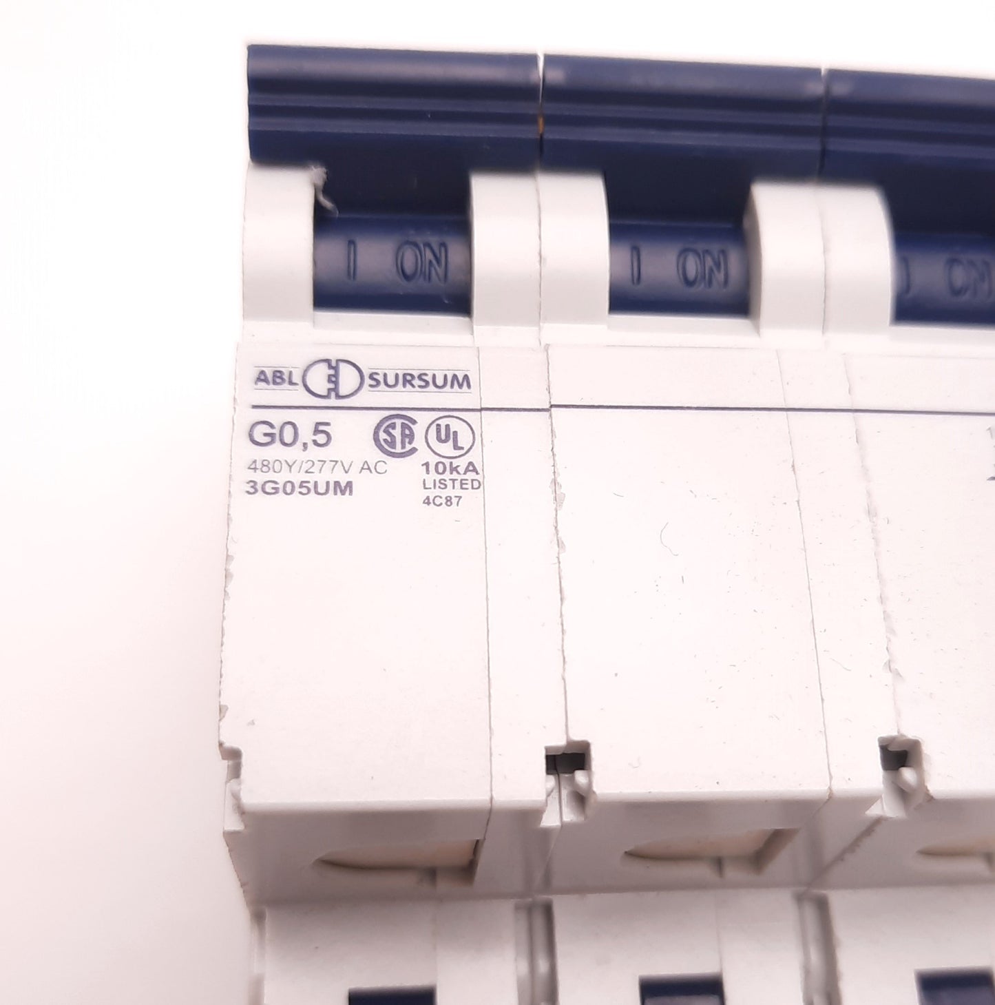 New – Open box Altech Corp 3G05UM Circuit Breaker, 0.5 Amp, 480Y/277vAC, G-Curve, DIN Mounting