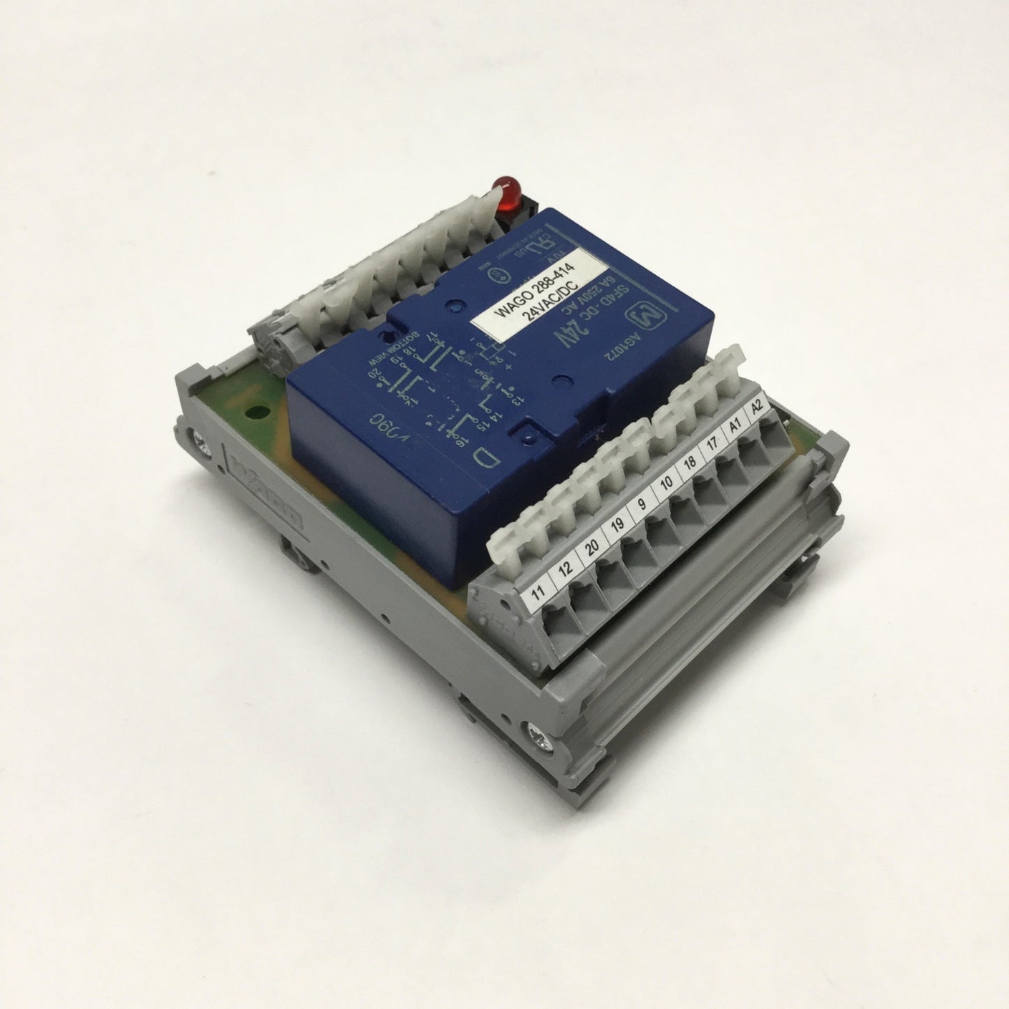 Used Wago 288-414 Safety Relay Module, 4NO-4NC, 24V AC/DC, 6A 250VAC Rating, DIN Rail