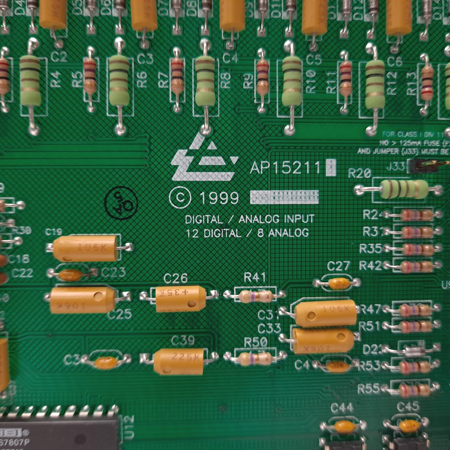 Used Air Products AP15211 Digital Analog Input PCB Board 12 Digital 8 Analog