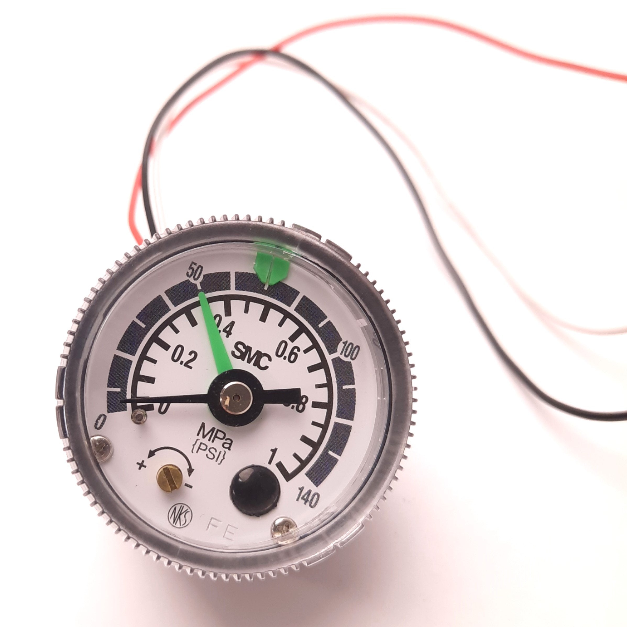 SMC GP46 Pressure Gauge With Switch, 0 to 1.0 MPa 1/8 NPT Thread Limit ...