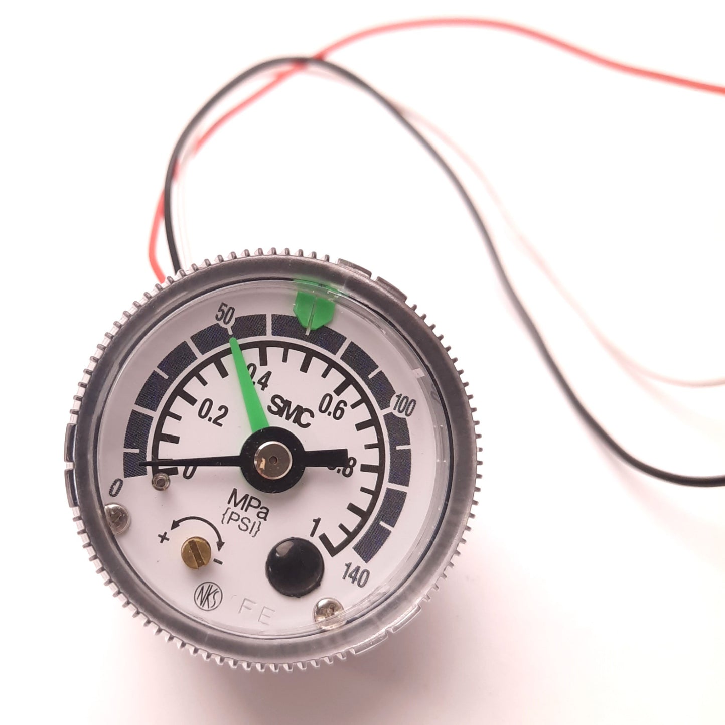 Used SMC GP46 Pressure Gauge With Switch, 0 to 1.0 MPa 1/8 NPT Thread Limit Indicator