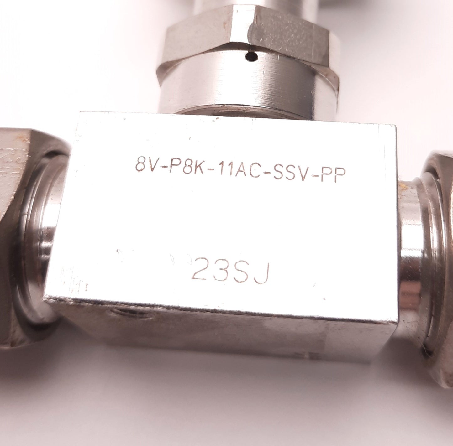 Used Parker 8V-P8K-11AC-SSV-PP Pneumatic Valve Bellows, 1/2" Inlet, Male Vacuseal