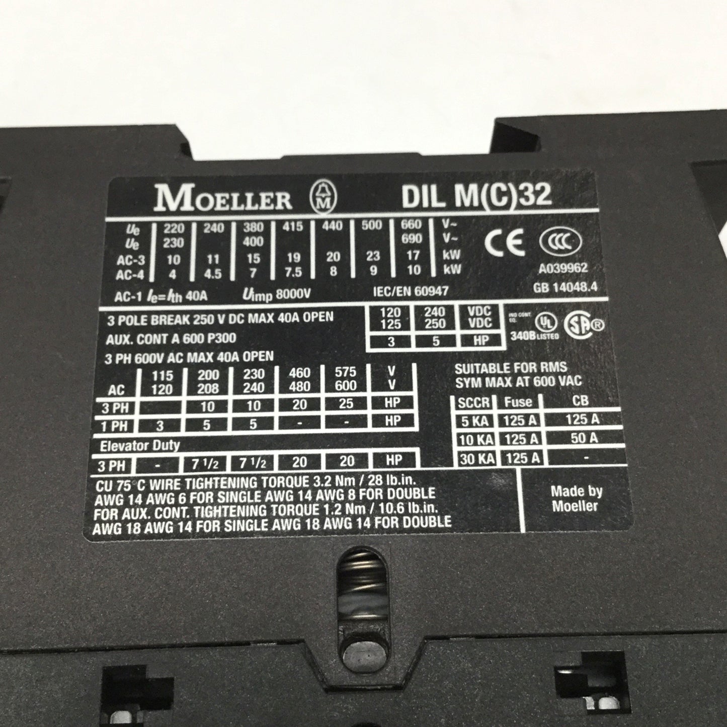Used Moeller Eaton DIL M32-10 Contactor 3-Pole, 24VDC Coil, 40A 600V, w/ 3NO-2NC Aux