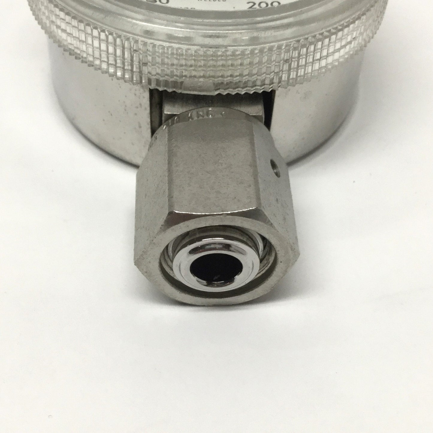 Used USG 1536 Pressure Gauge, Vacuum to 200psi, 316 Stainless, Ø2" Dial, 1/4" VCR