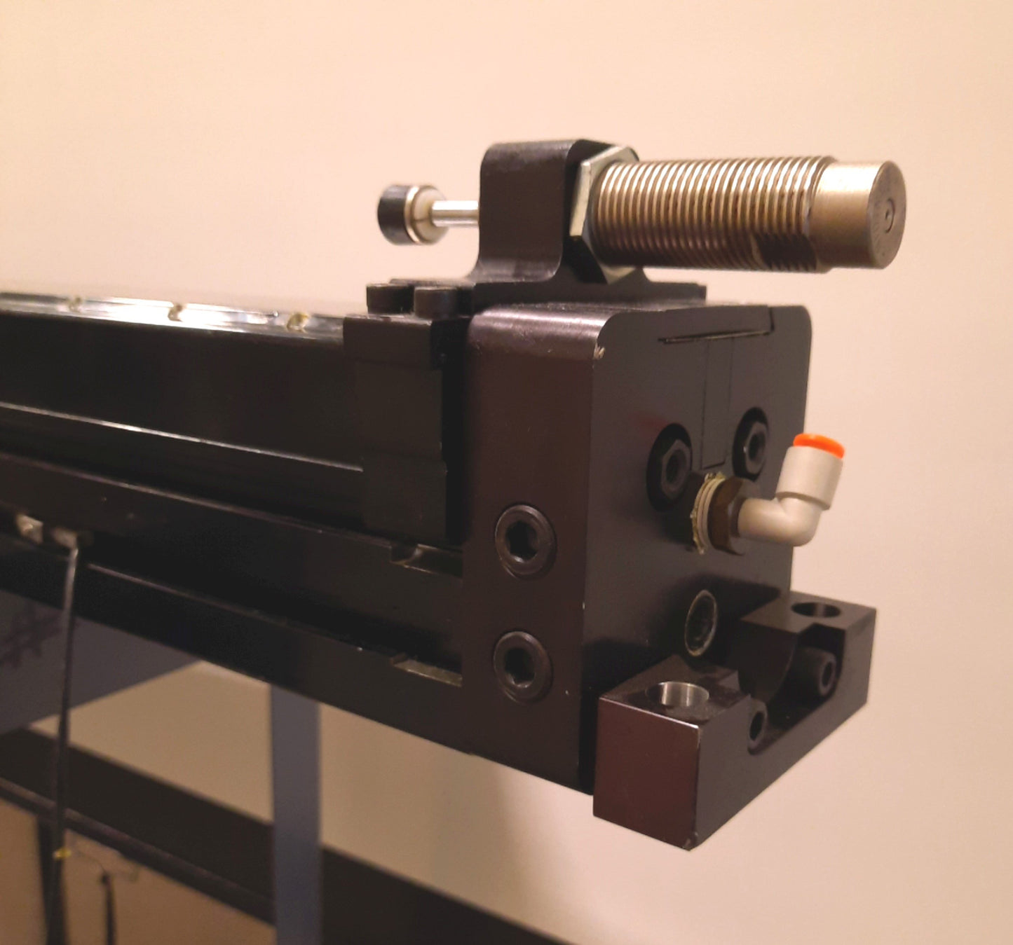 Used Tolomatic BC320-SK48-RT2-FM2-AH2 Recirculating Ball Bearing Rod-less Cylinder