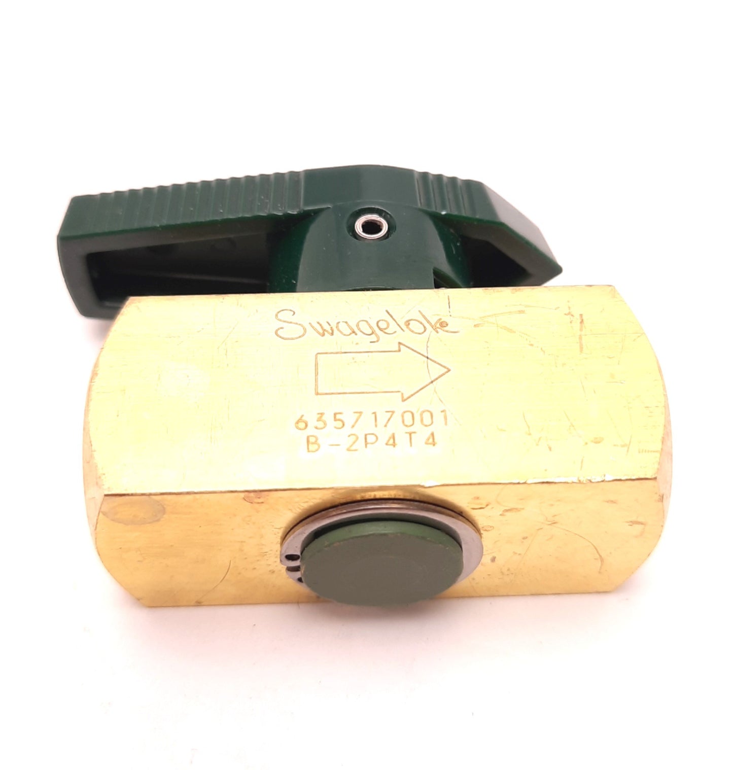 Used Swagelok B-2P4T4 Straight Brass Ball Valve, 1/8" Female NPT, Quarter Turn