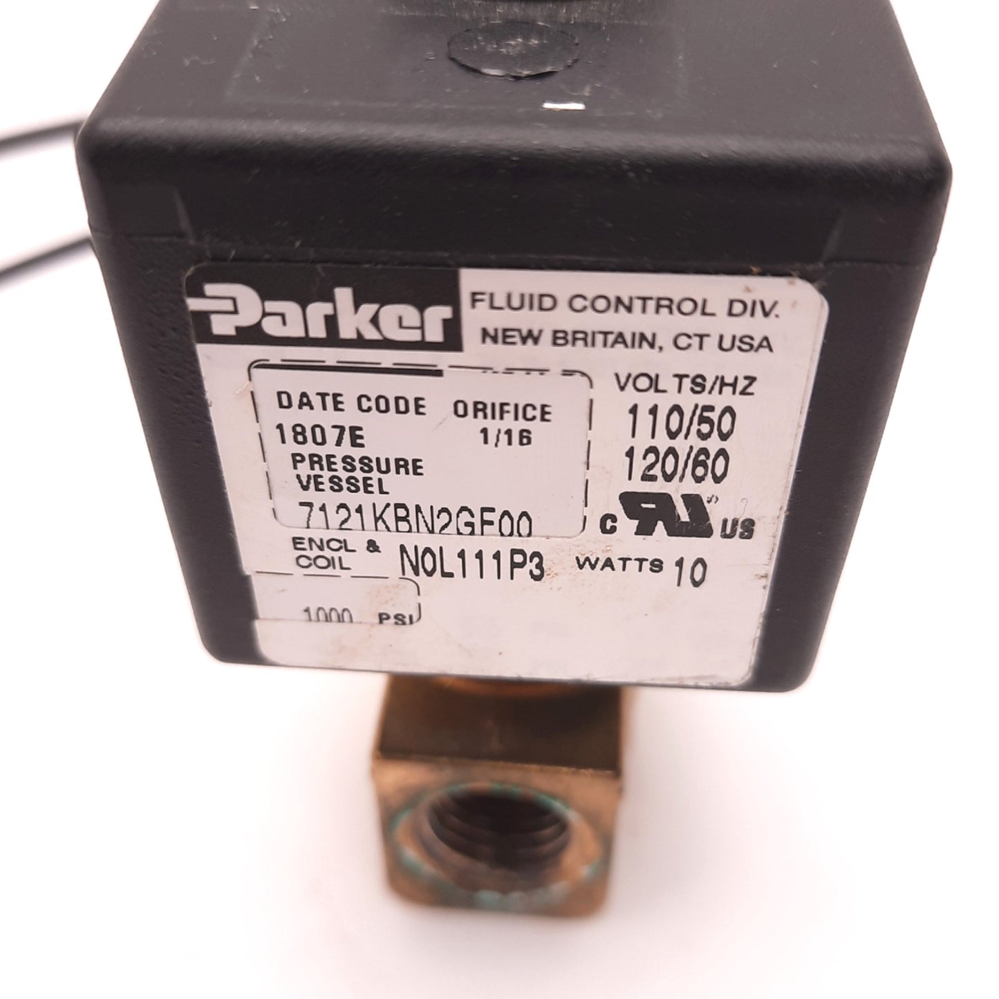 Used Parker 7121KBN2GF00 Solenoid Valve 1000 psi, 110-120V 50/60Hz, 1/4" NPT N0L111P3