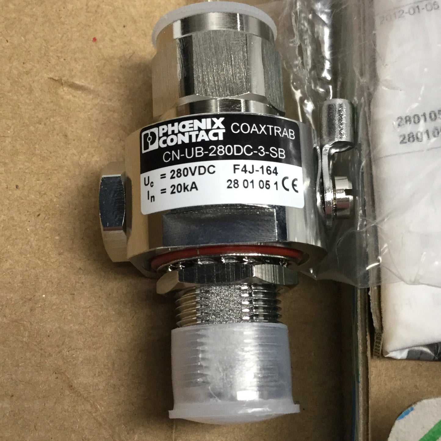 New – Open box Phoenix Contact CN-UB-280DC-3-SB Coaxial Surge Protector 20kA, Type N, 280VDC 5A