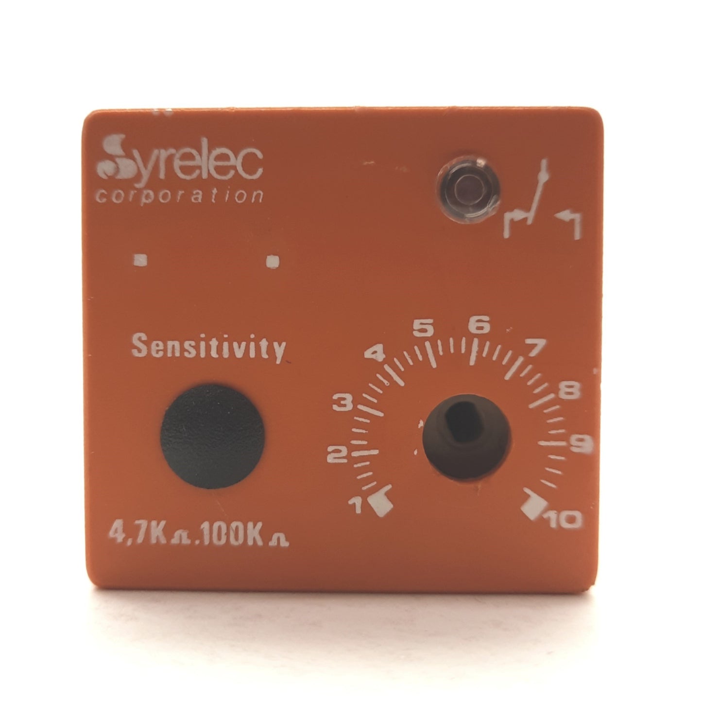 Used Syrelec LNRU24A Pump/Liquid Level Controller/Relay SPDT 10A 24VAC *Knob*