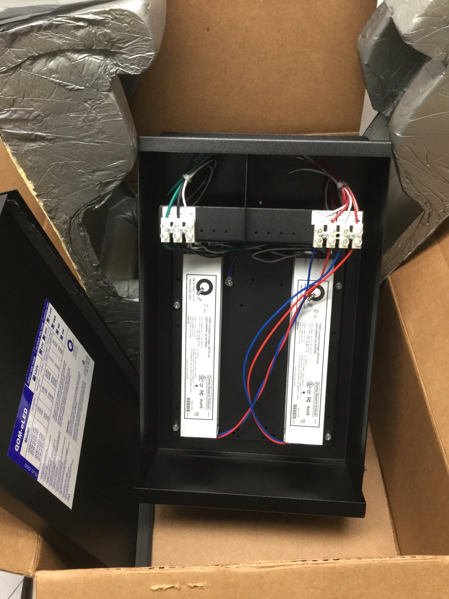 New Q-Tran QOM-eLED-200 LED Driver Lighting Control, 120VAC, Non-Dimming, 24VDC 200W