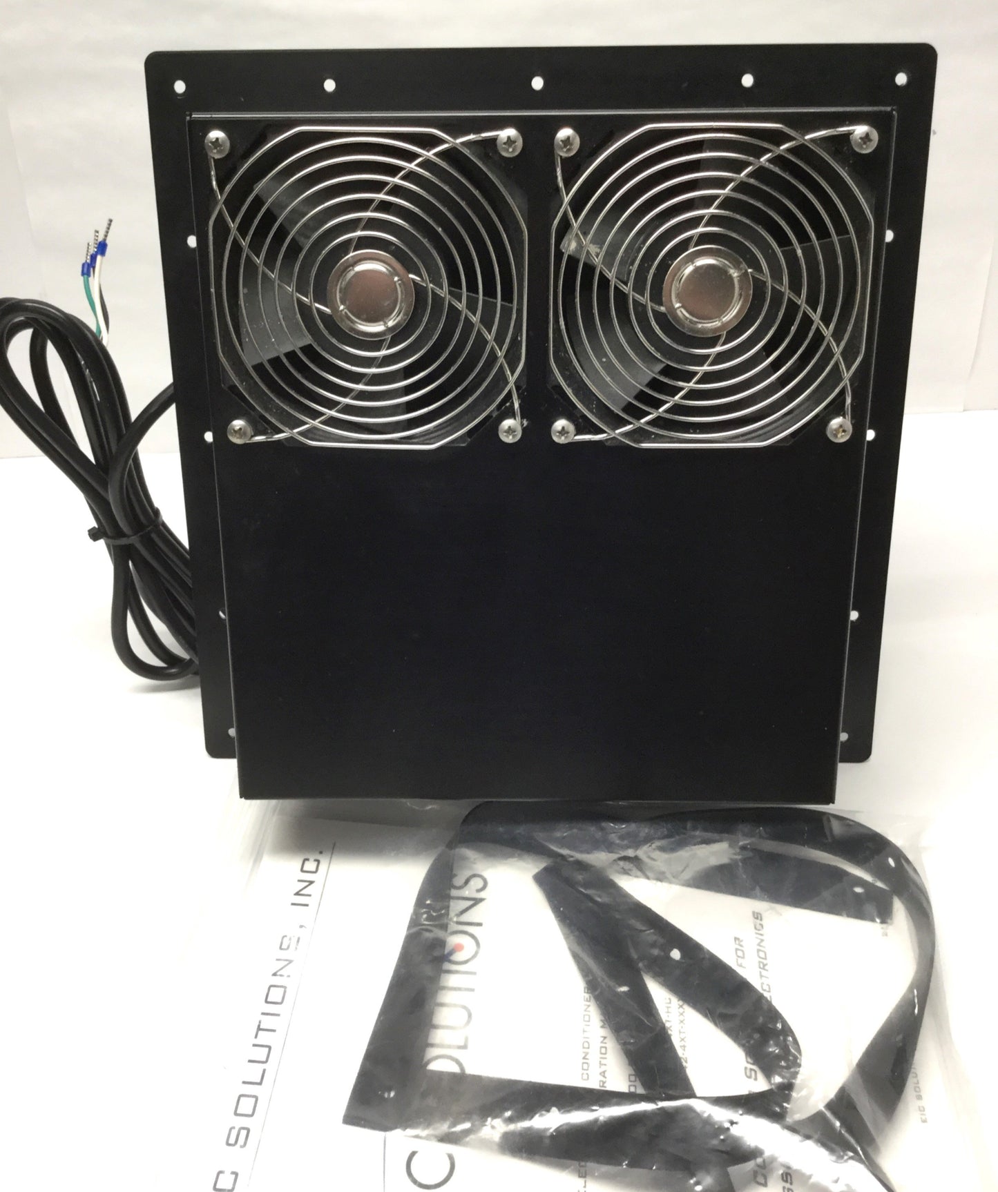Used EIC AAC-142-4XT-HC Enclosure Cooling 500BTU Thermoelectric Air Conditioner 240V~