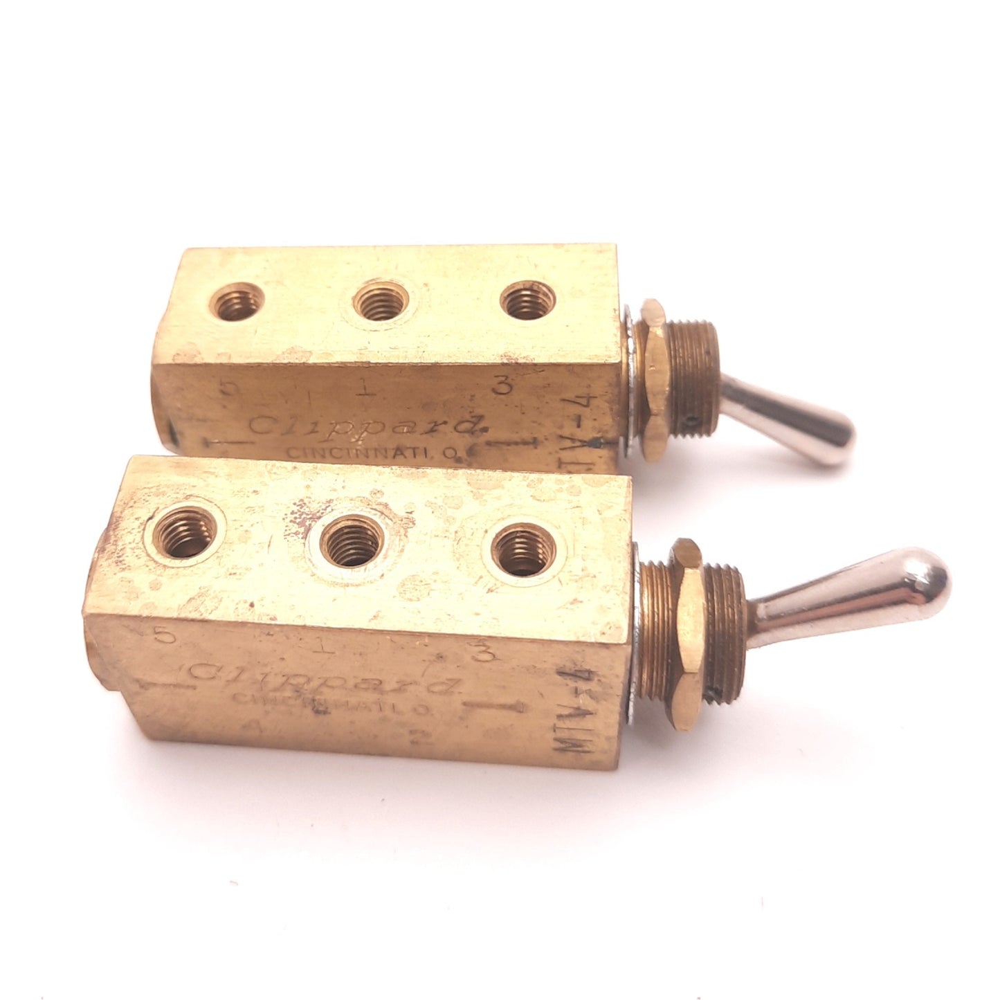 Used Lot of 2 Clippard MTV-4 Air Control Toggle Valve, 10-32UNF, 4-Way, 5-Port