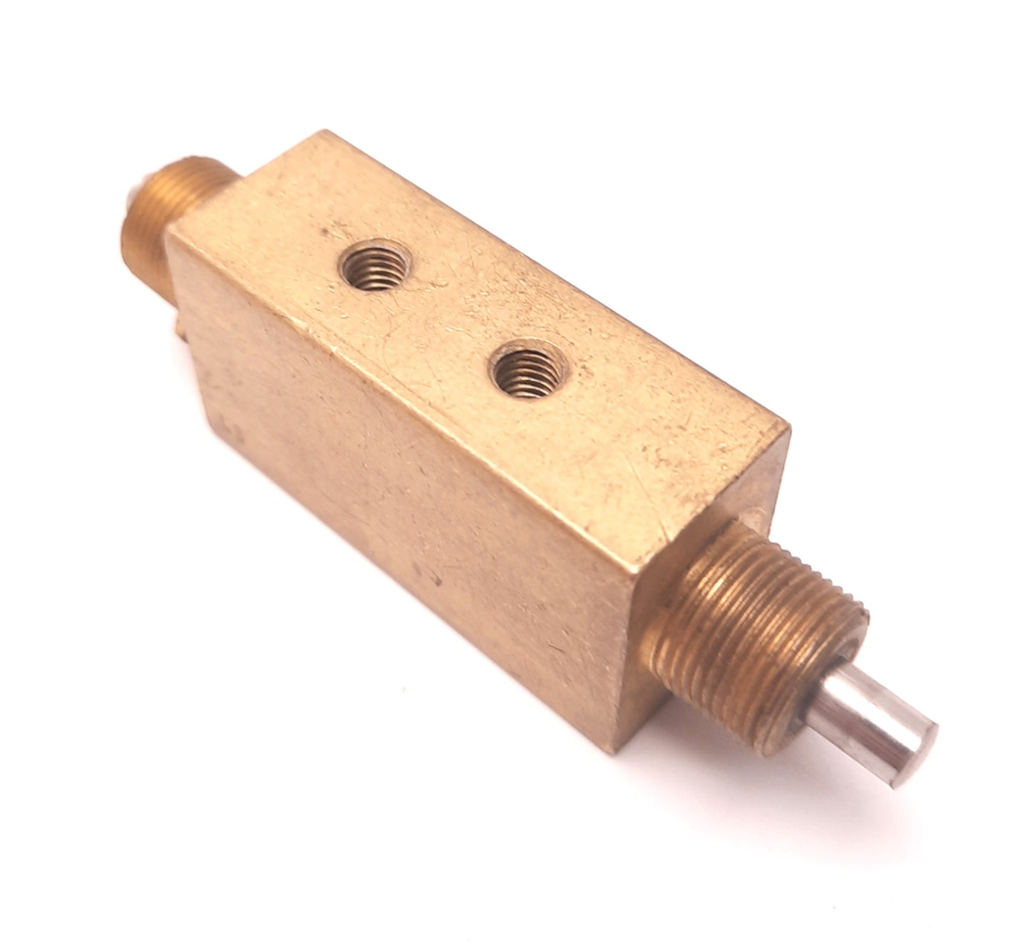 Used Clippard FV-3D Ported Stem Valve 150 Psig Max, 10-32 Thread, 1.5 Lbs Force