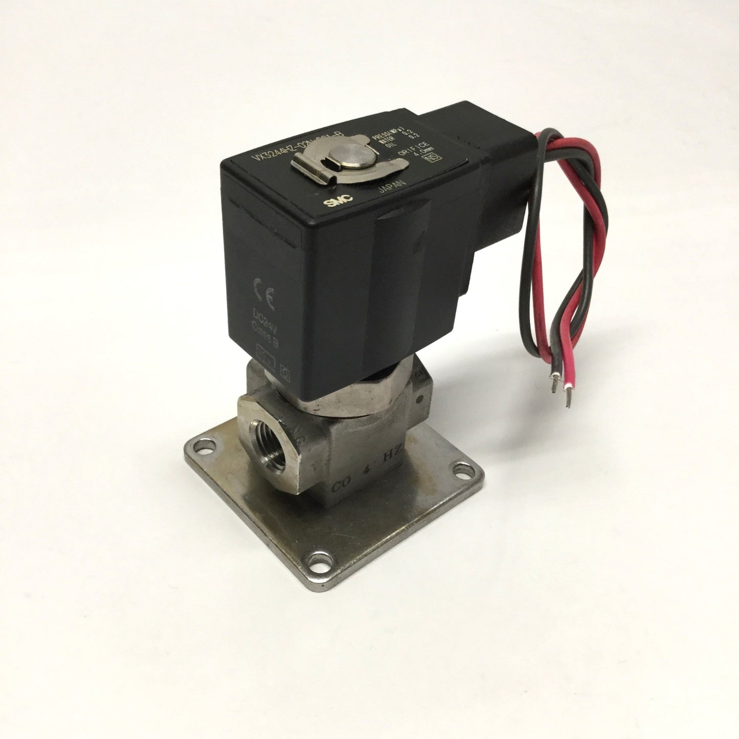 Used SMC VX3244HZ-02N-5C1-B 3-Way Media Solenoid Valve 1/4" NPT 24VDC Coil, Oil/Water