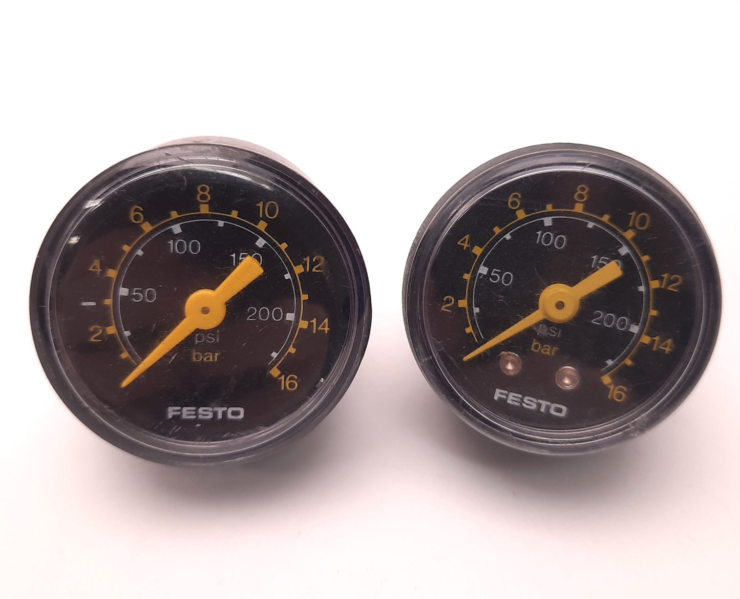Used Lot of 2 Festo PAGN Pressure Gauge 0 - 16 Bar, R 1/8, 40mm Size, 0 to 232 Psi
