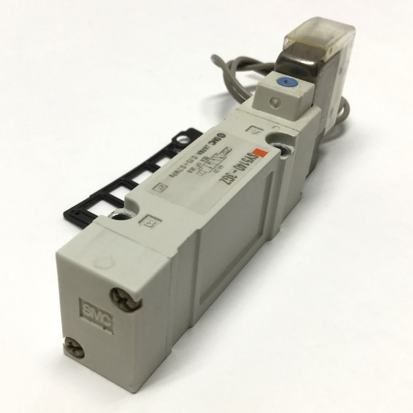 Used SMC SY5140-3GZ Pneumatic Solenoid Control Valve, 2-Position 5-Port, 110VAC Coil