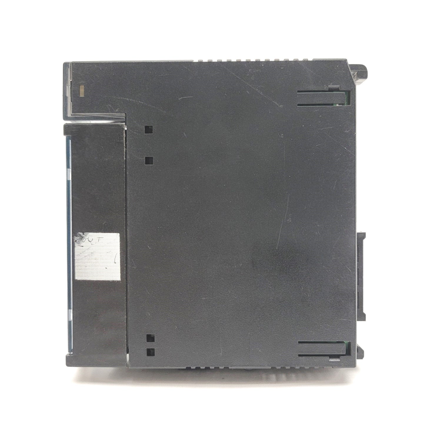 Used GE Fanuc IC693MDL930C Series 90-30 Relay Output Module, 8-Pt, NO, 120/240VAC 4A