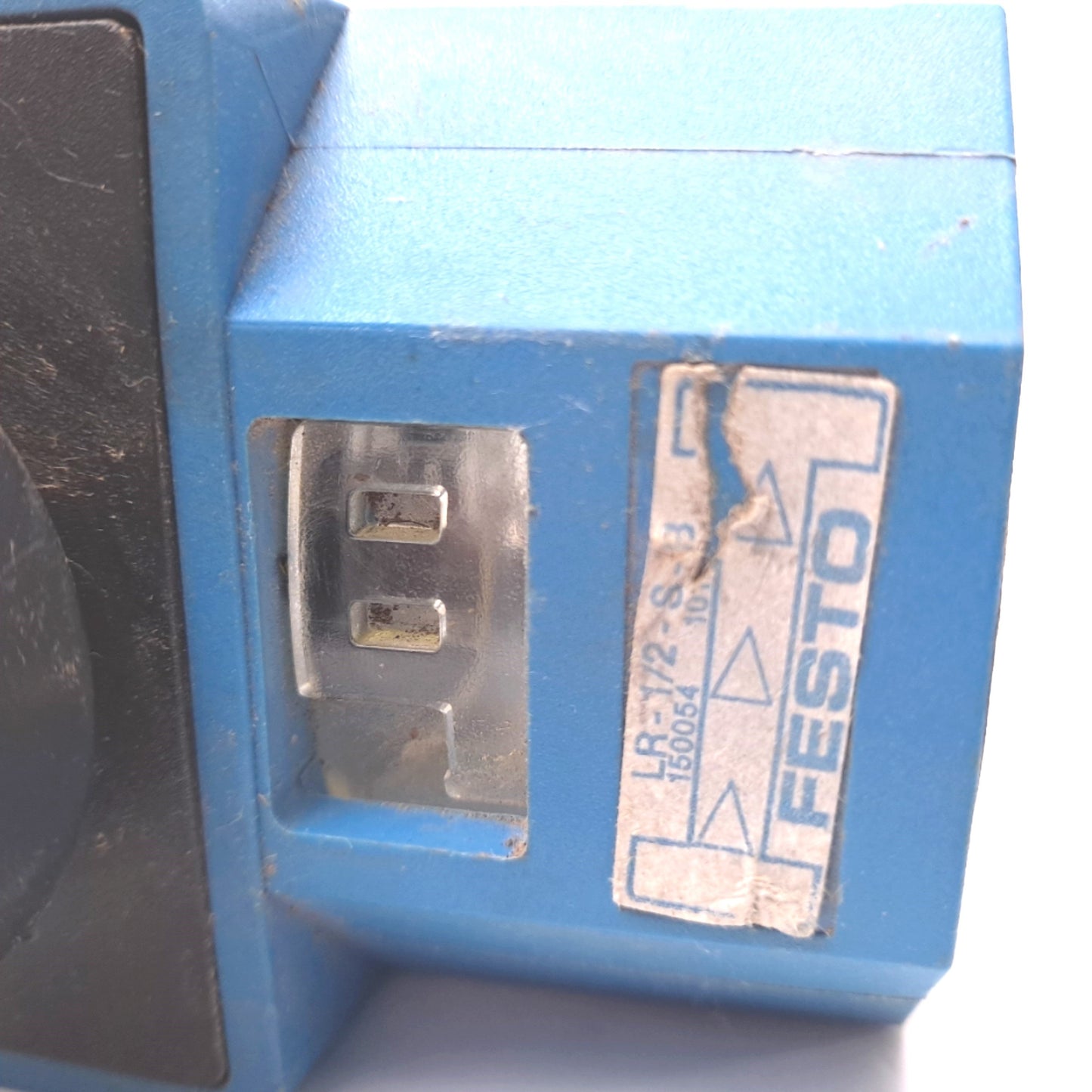 New – Open box Festo LR-1/2-S-B Regulator With 160 psi Gauge, Control Pressure: 0.5-12bar