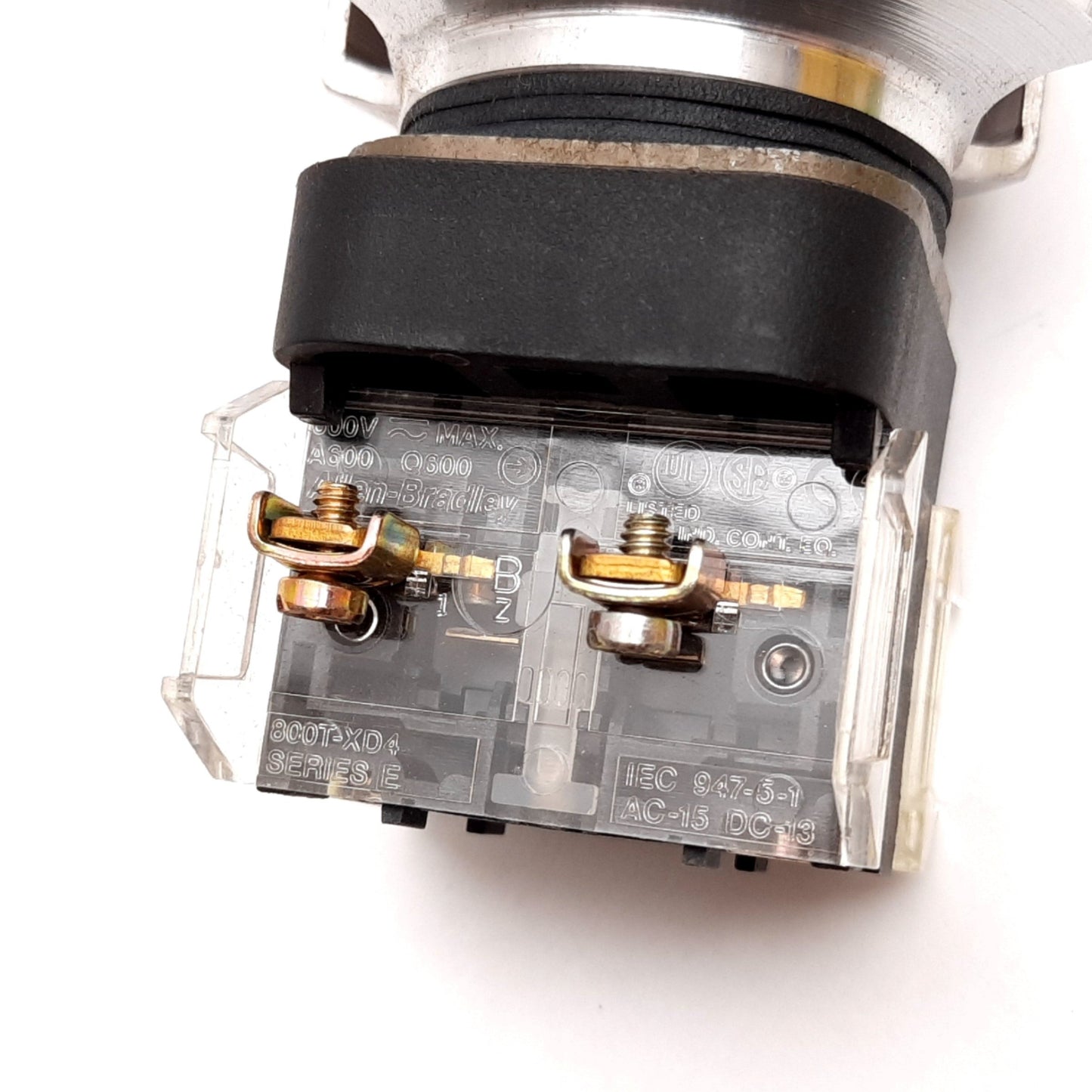 Used Allen Bradley 800T-FX-A5 & 800T-XD4 E-Stop Push Button N.C. Contact Voltage 600V