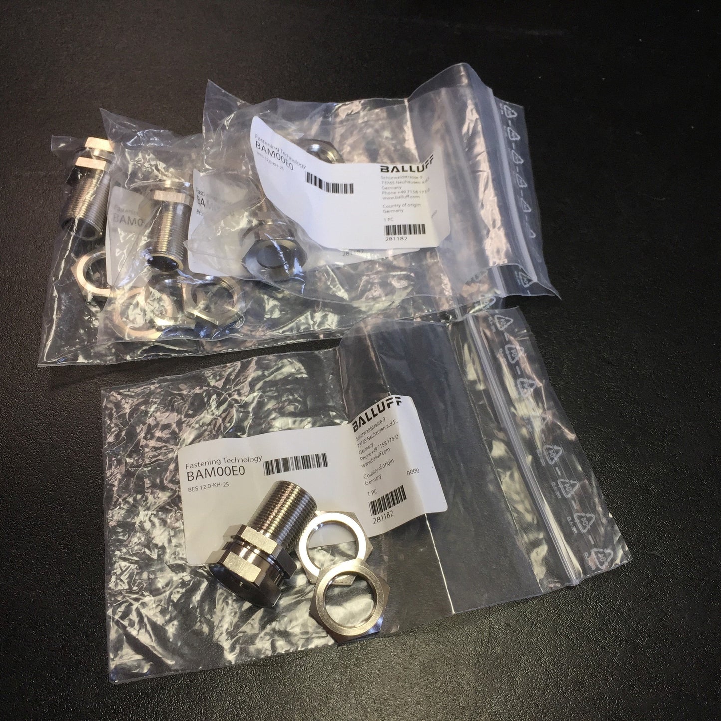 New Lot of 4 Balluff BAM00E0 Proximity Sensor Mounts w/Positive Stops Ø22 x 34mm