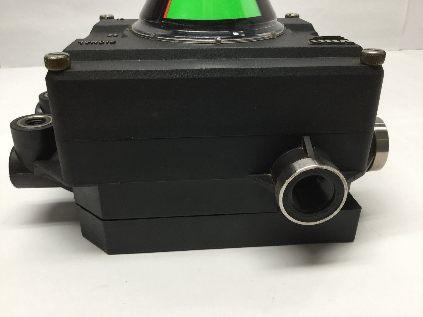 Used VRC VP900 Pneumatic Valve Positioner Actuator 90° Domed Lens, Linear, 30-150psi