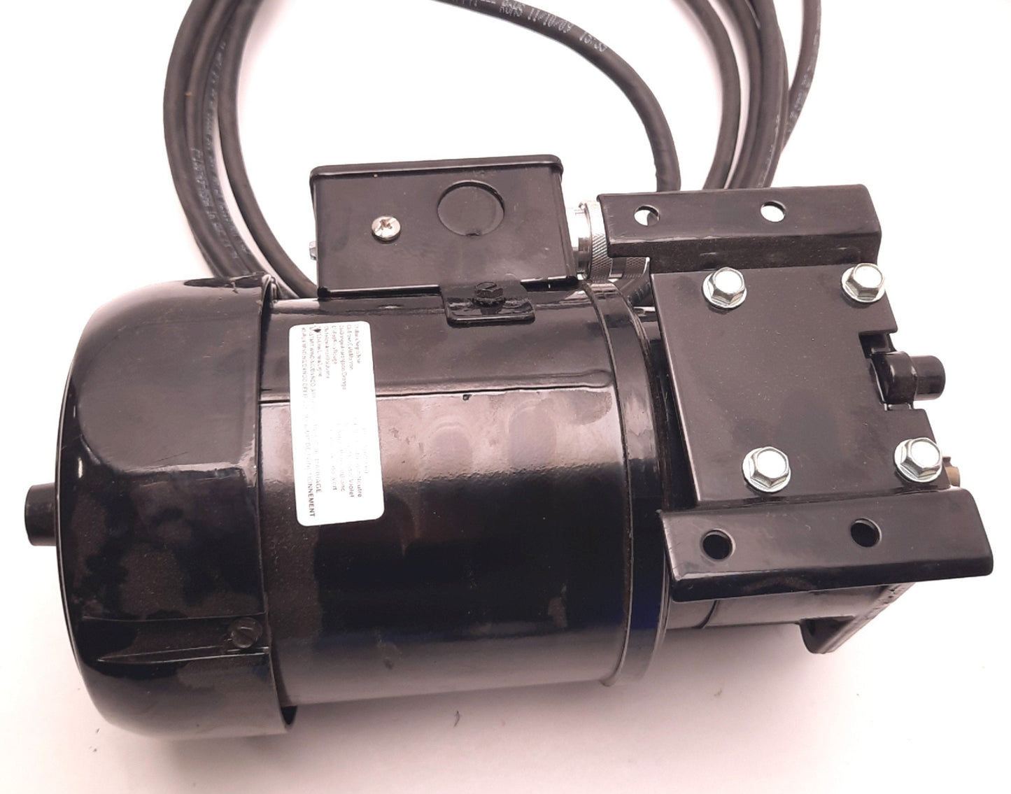New – Open box Dayton 6Z821B AC Gearmotor 19.1:1 Ratio 1/6HP 100inlb 93RPM 5/8" Shaft 115/230V