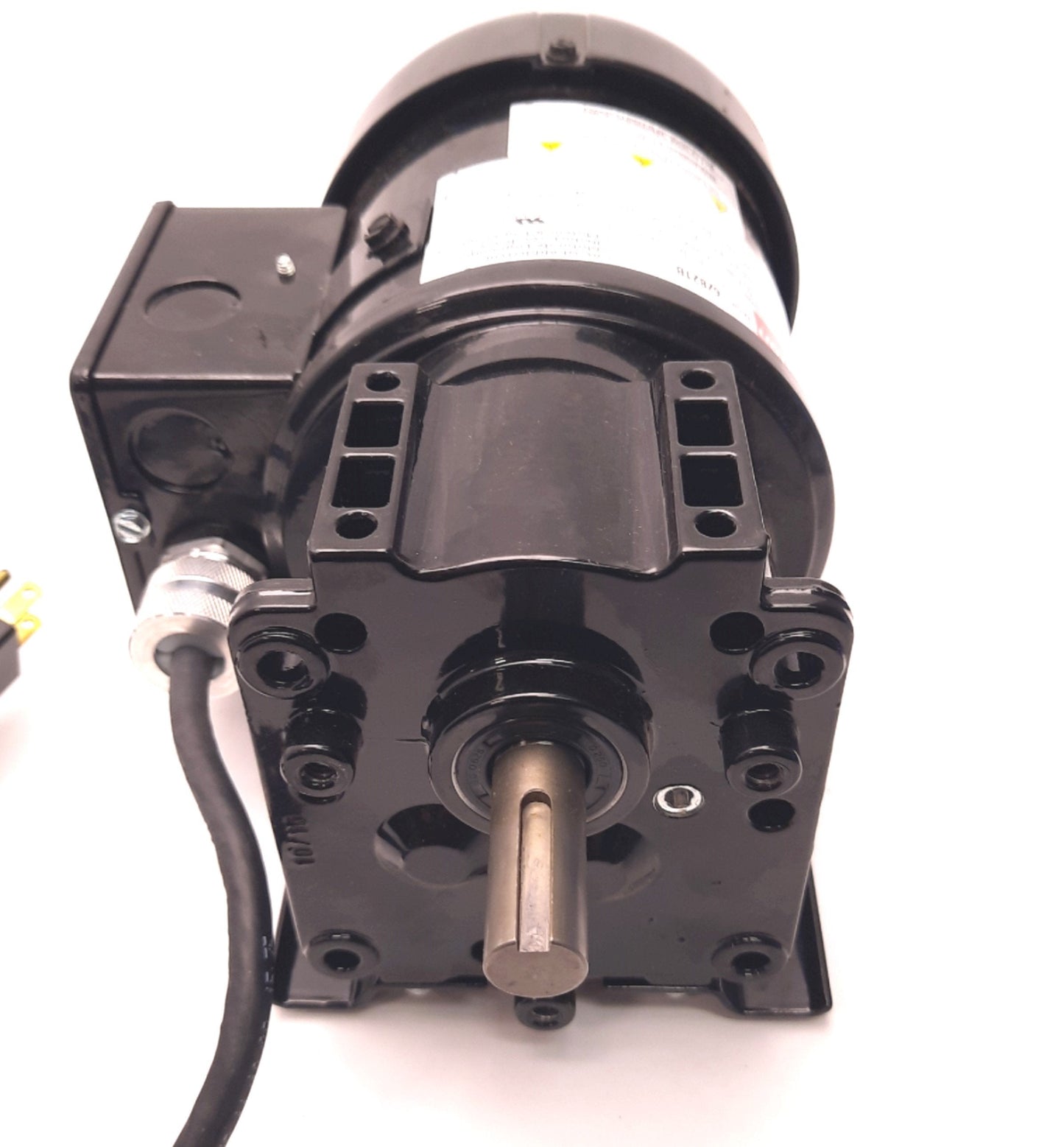 New – Open box Dayton 6Z821B AC Gearmotor 19.1:1 Ratio 1/6HP 100inlb 93RPM 5/8" Shaft 115/230V