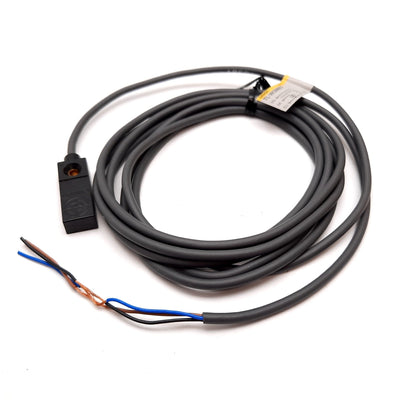 New Other Omron TL-W3MB2 Inductive Proximity Sensor, 3mm, PNP N/C, 12-24VDC, 3-Wire 2m