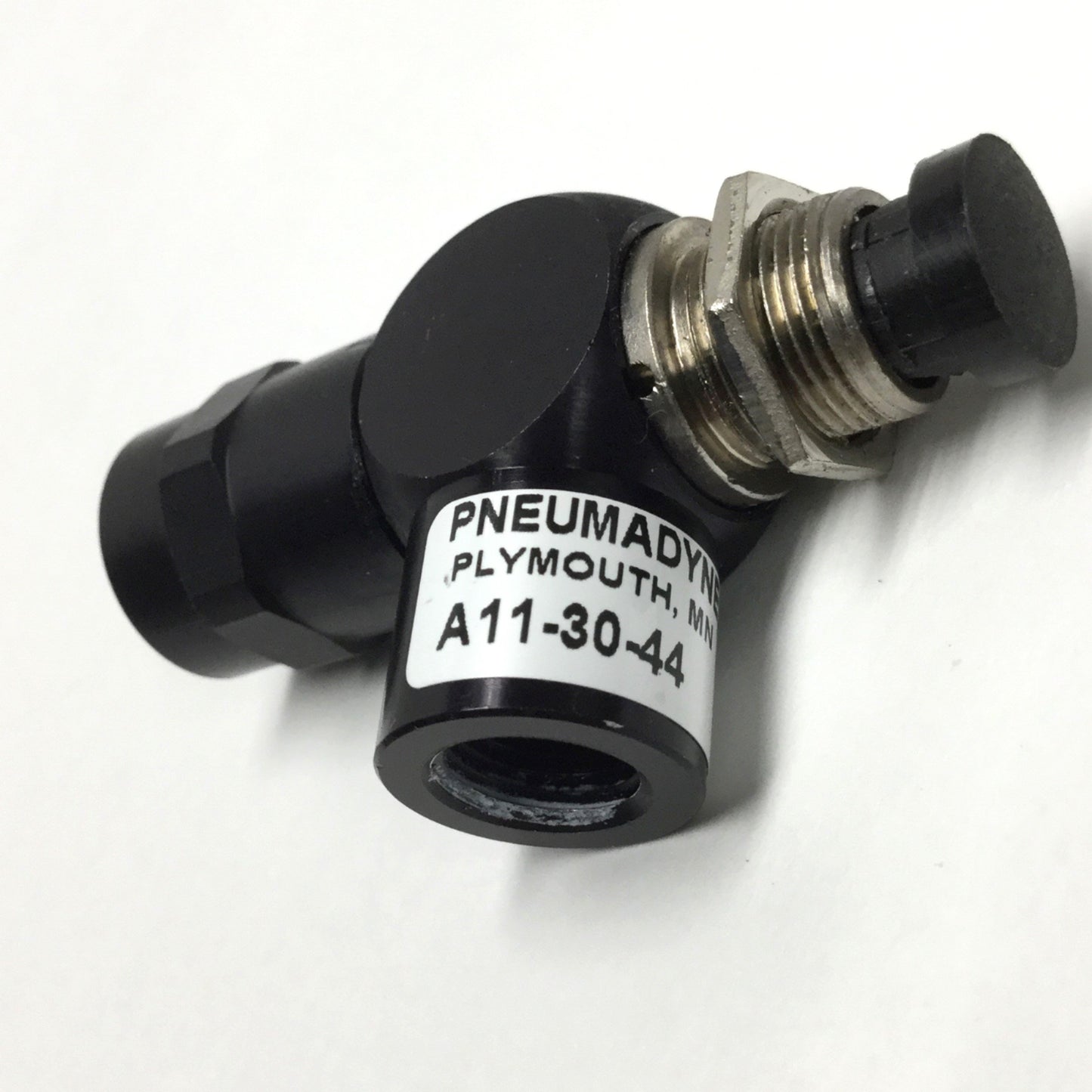 Used Pneumadyne A11-30-44 Pushbutton Control Valve, 3-Way, 125psi, 22.1CFM, 1/8" NPT