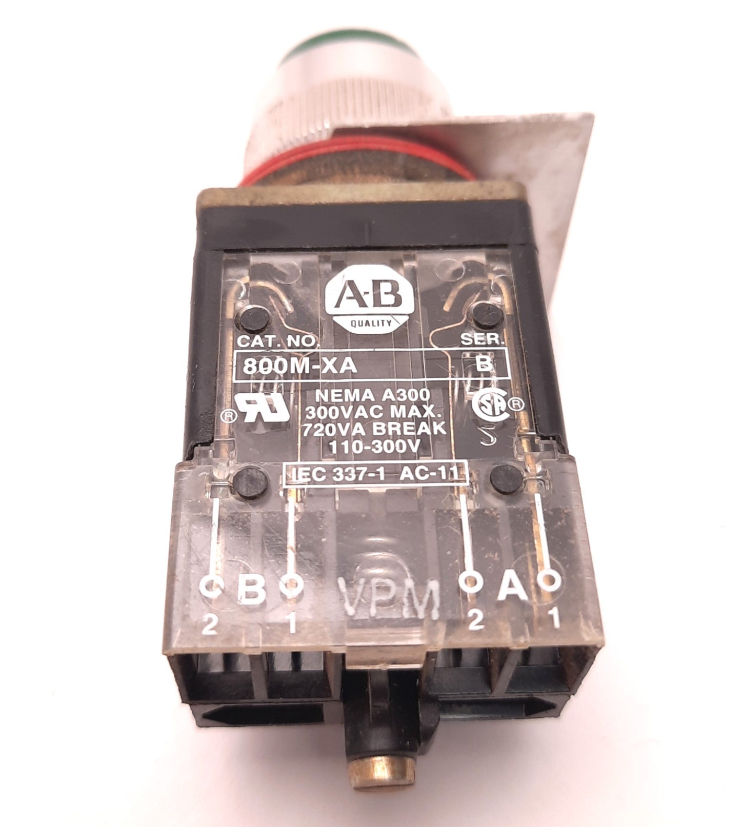 Used Allen Bradley 800MR-QB24 Illuminated Green Push Button 800M-XA
