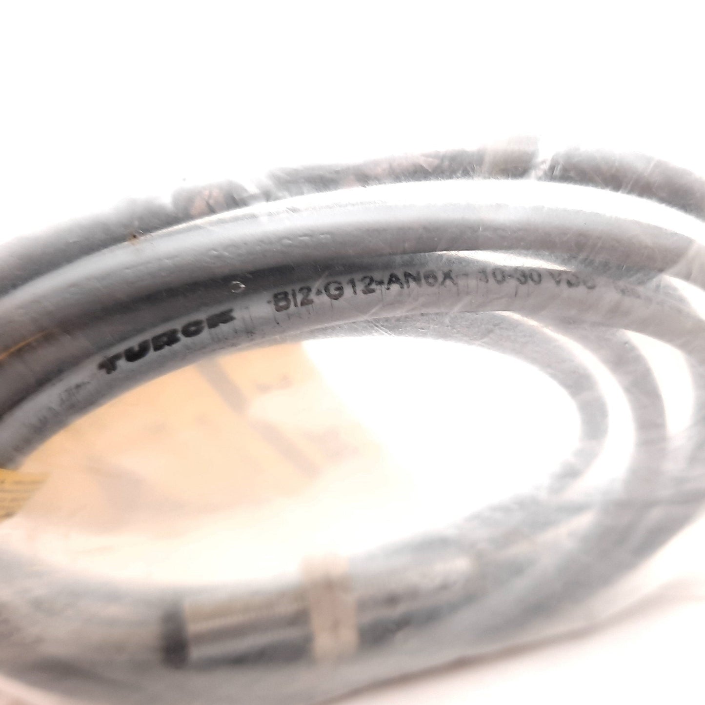 New Turck Bi2-G12-AN6X Inductive Proximity Sensor, 2mm, 10-30VDC, 200mA, NPN, M18x1