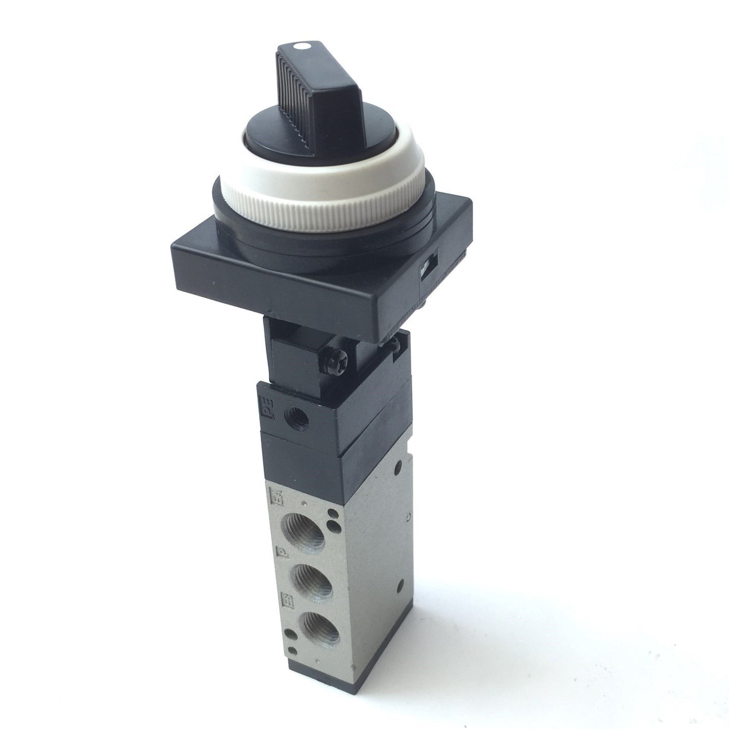 New SMC VZM450-01-34B Pneumatic Mechanical Valve 5-Port RC 1/8, Twist Selector 2-Pos