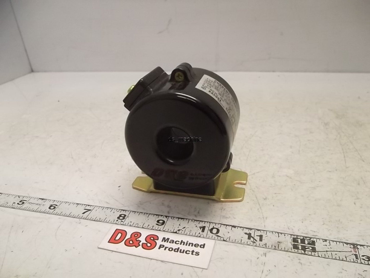 Used Kasuga CT-051A Current Transformer 600V
