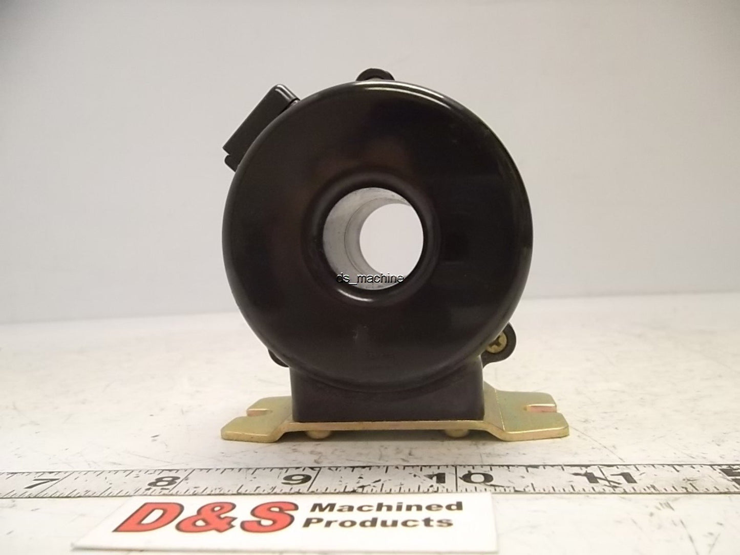 Used Kasuga CT-051A Current Transformer 600V