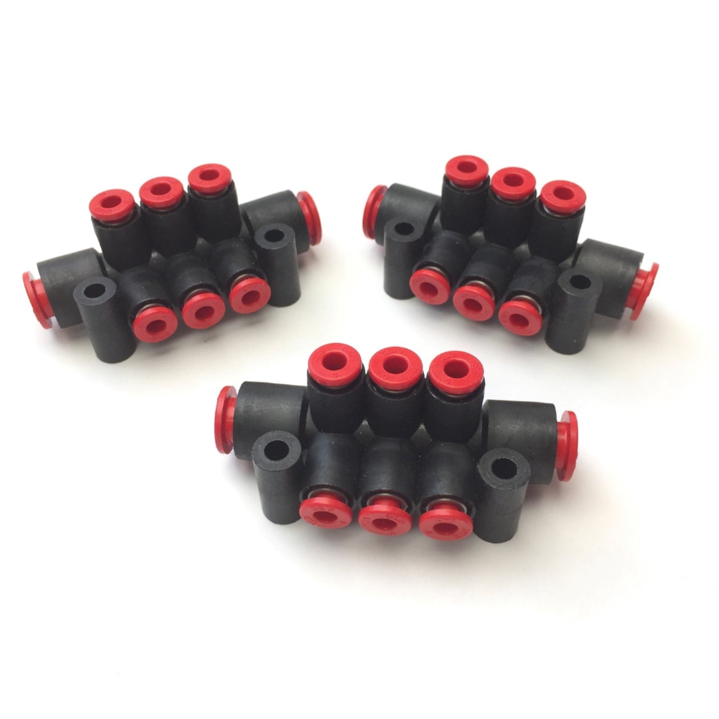 New – Open box Lot of 3 SMC KM11-03-09-6 One-Touch Pneumatic Push Connect Manifold 5/32", 5/16"