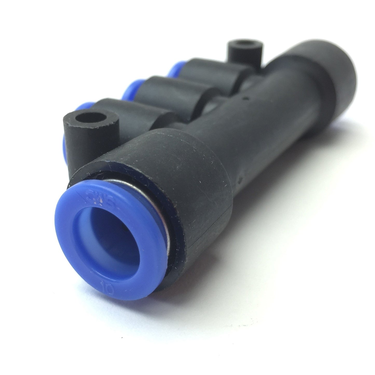 New – Open box Lot of 3 SMC KM13-08-10-3 One-Touch Pneumatic Push Connect Manifold 10mm, 5/16"