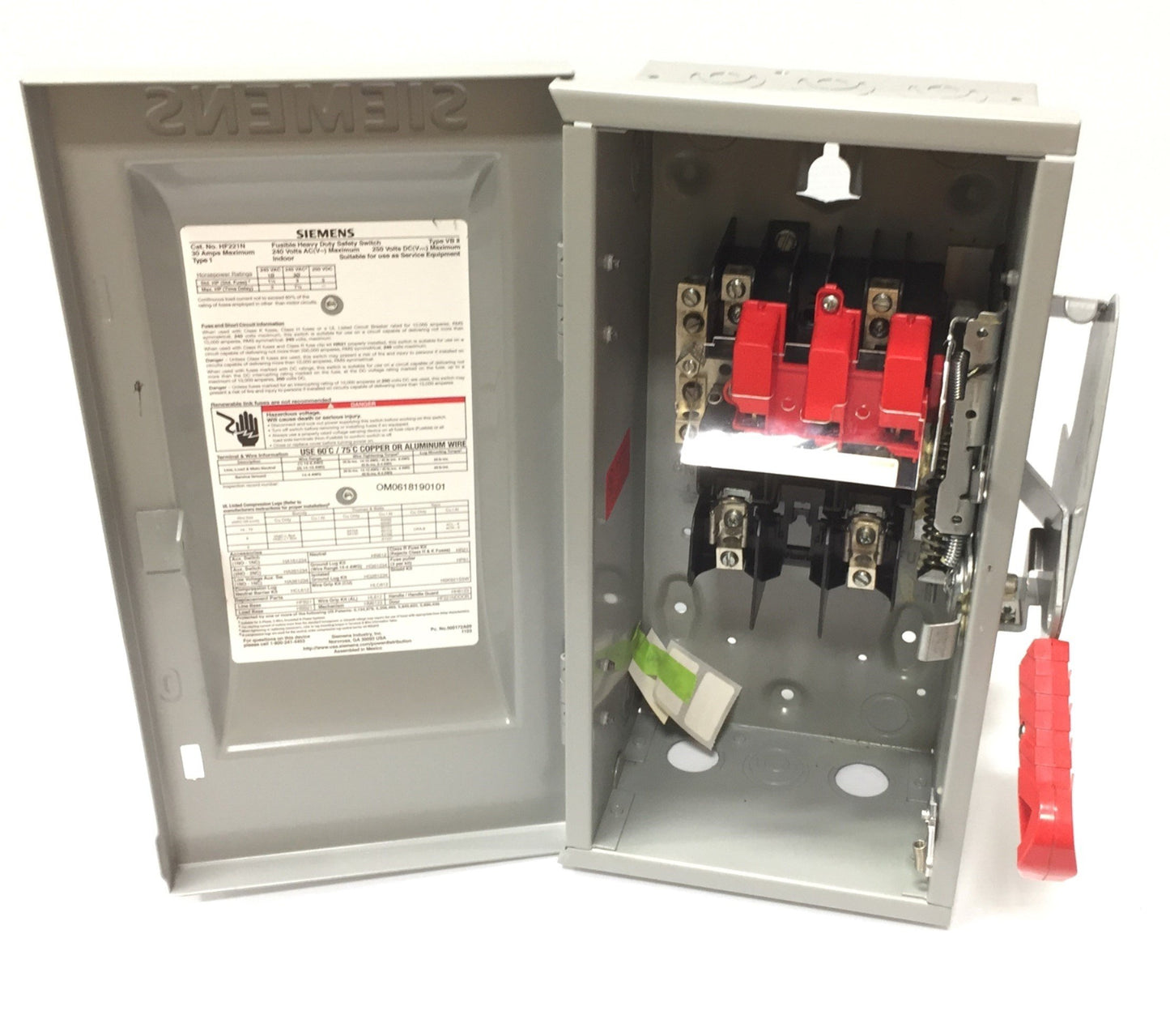 New – Open box Siemens HF221N Fusible Heavy Duty Safety Switch 30A 2P 240V 3W Fused NEMA Type 1
